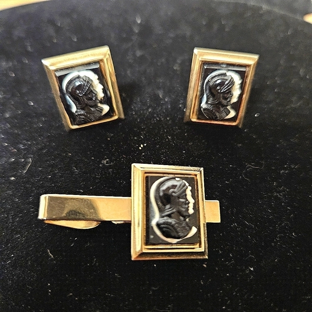 Vintage Gold-tone Double B/W Roman Centurion Cufflink and Tie-clip Set